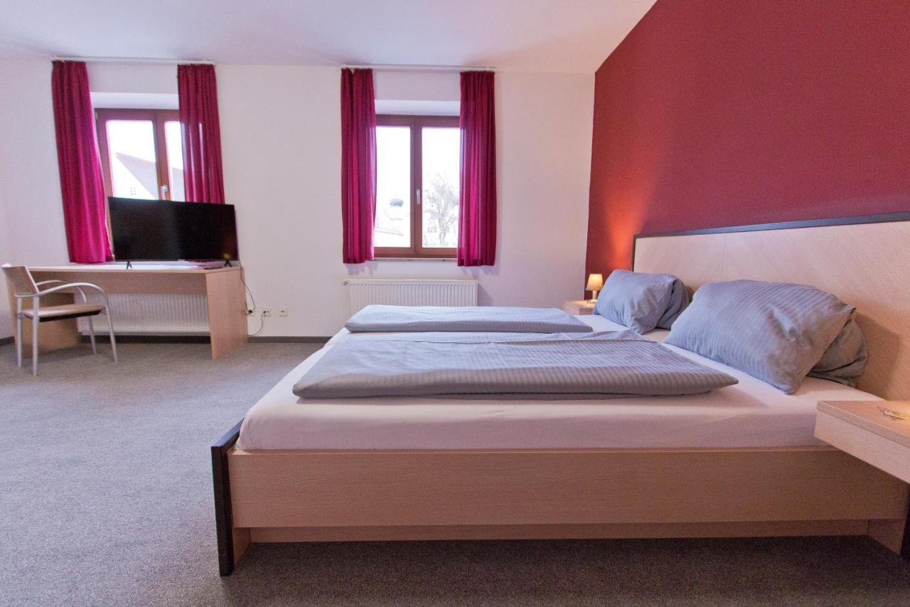 Gasthof Postbraeu Siegenburg Zewnętrze zdjęcie
